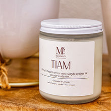 Cargar imagen en el visor de la galería, Vela Aromática Tiam
